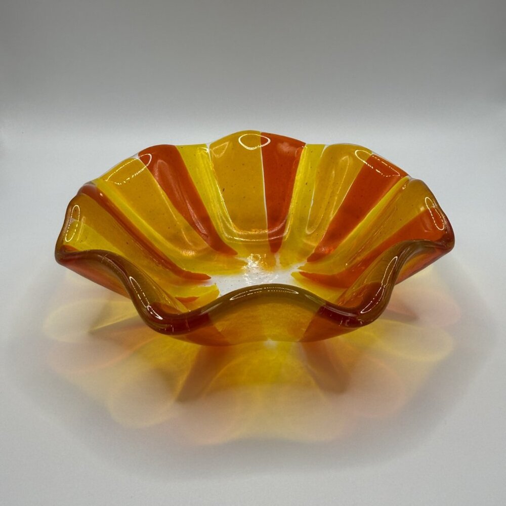 Vintage Sunburst Art Glass Candy Dish
